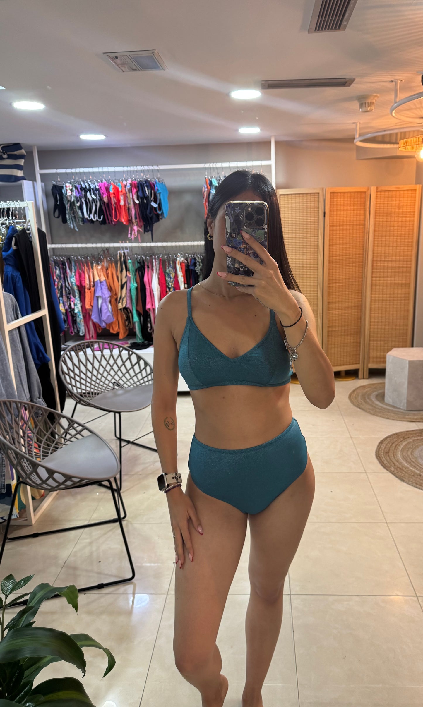 Bikini corte alto ,lycra brillante.