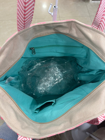 Bolso de playa con detalle en canutillos