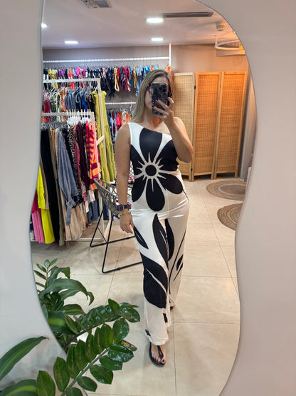 Jumpsuit asimétrico.