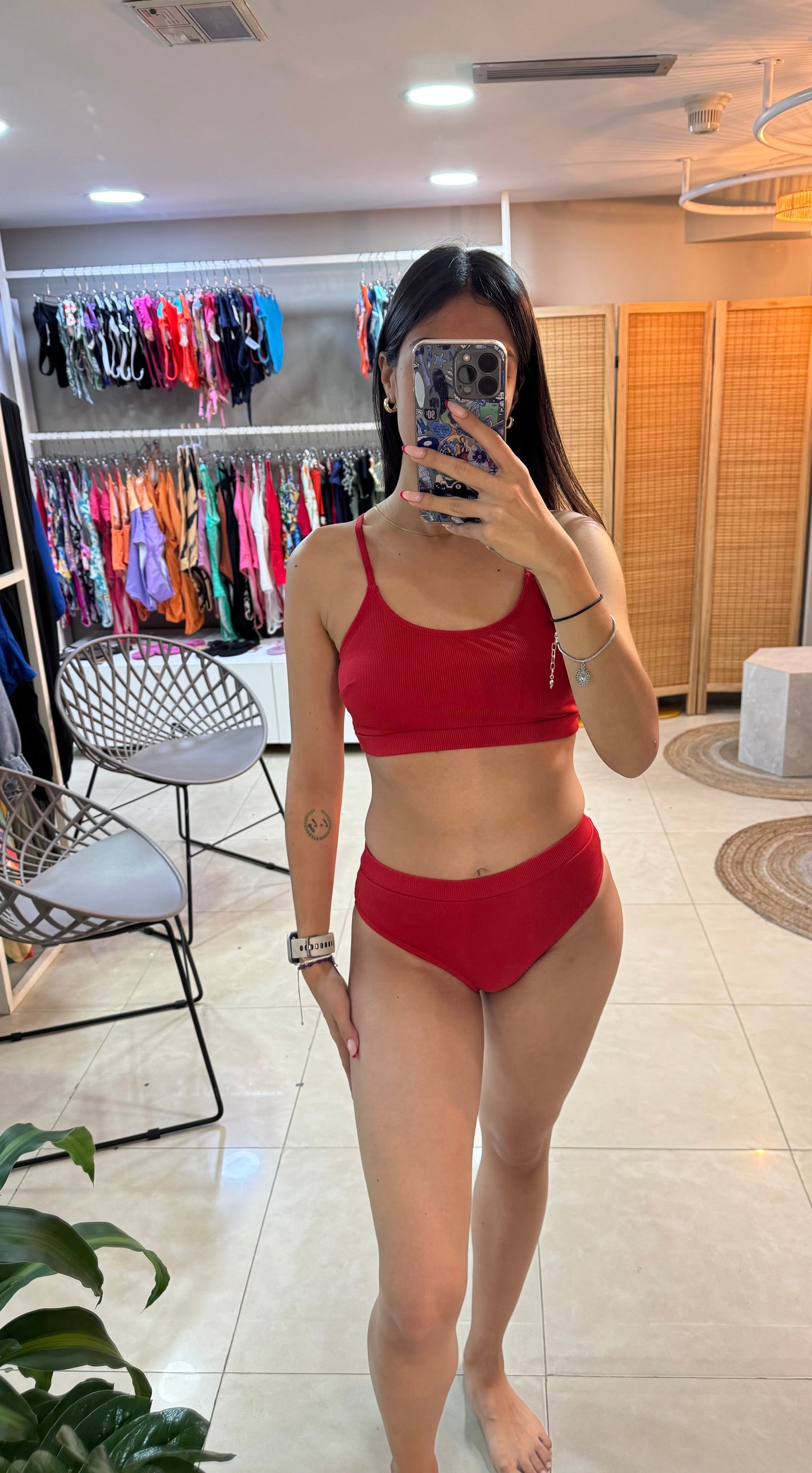 Bikini panty Alta top sport, tela acanalada