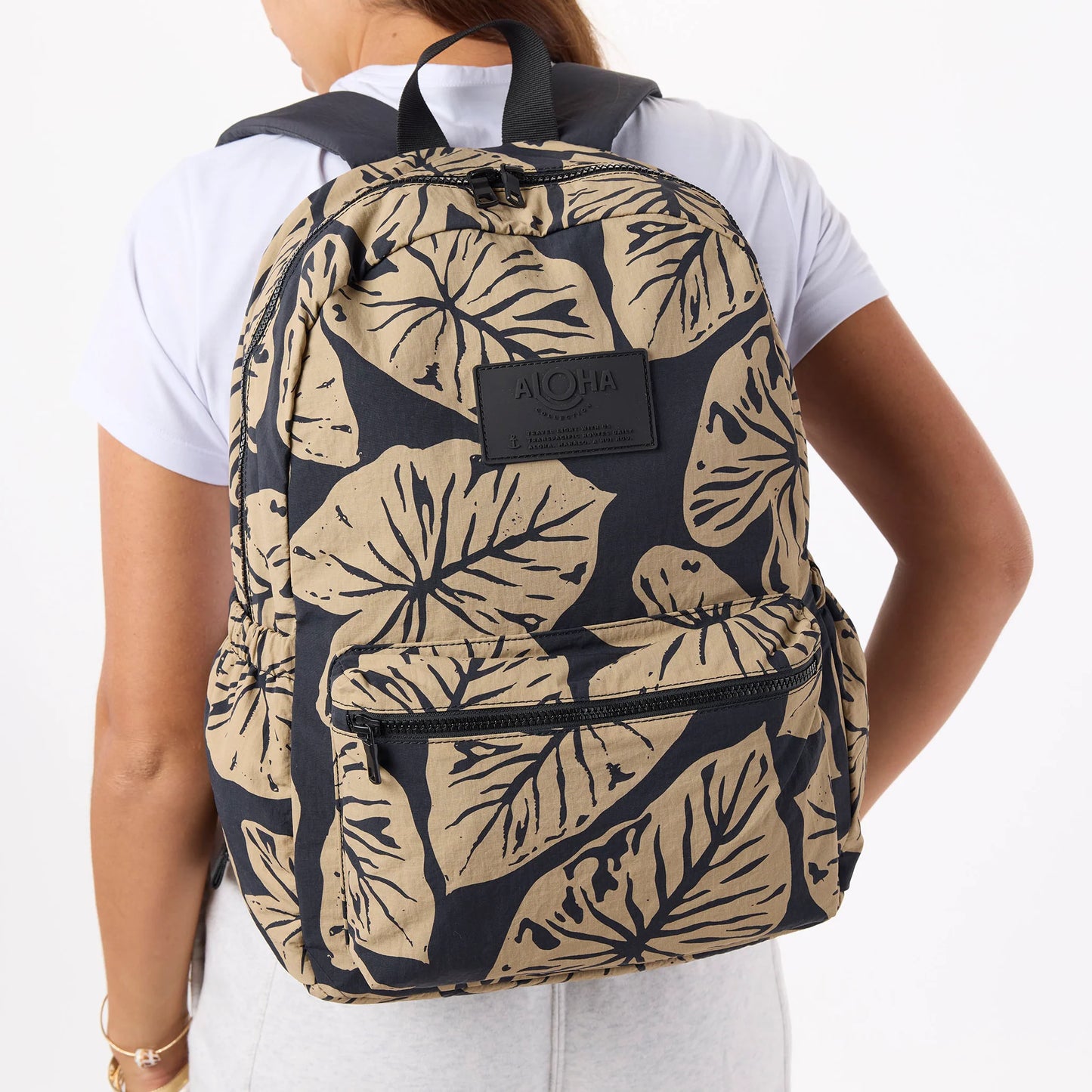 Backpack aloha.