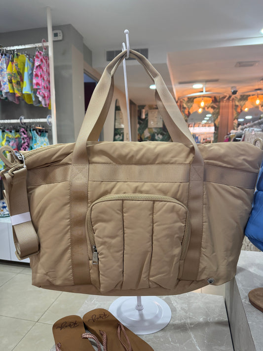 Bolsos con cierre y tira extra