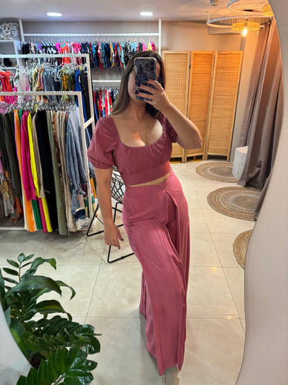 Conjunto vino de pantalón